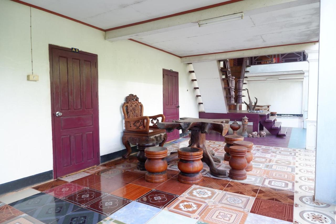 Song Lao Guesthouse Тхахек Екстериор снимка