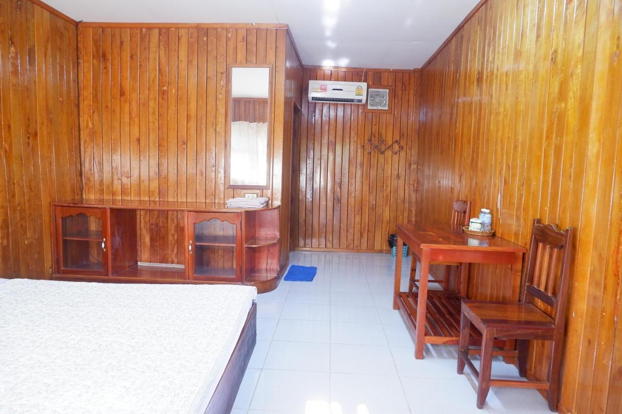 Song Lao Guesthouse Тхахек Екстериор снимка