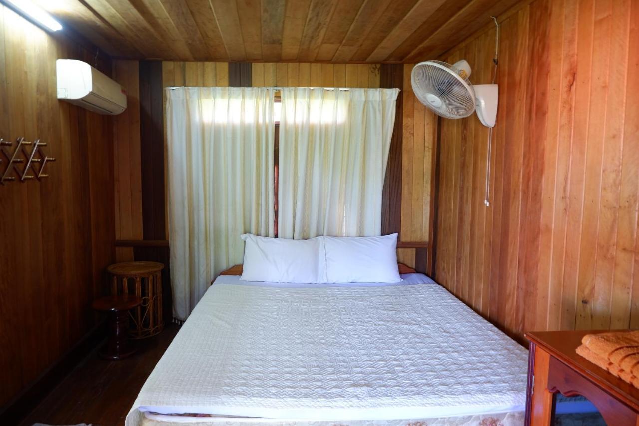 Song Lao Guesthouse Тхахек Екстериор снимка