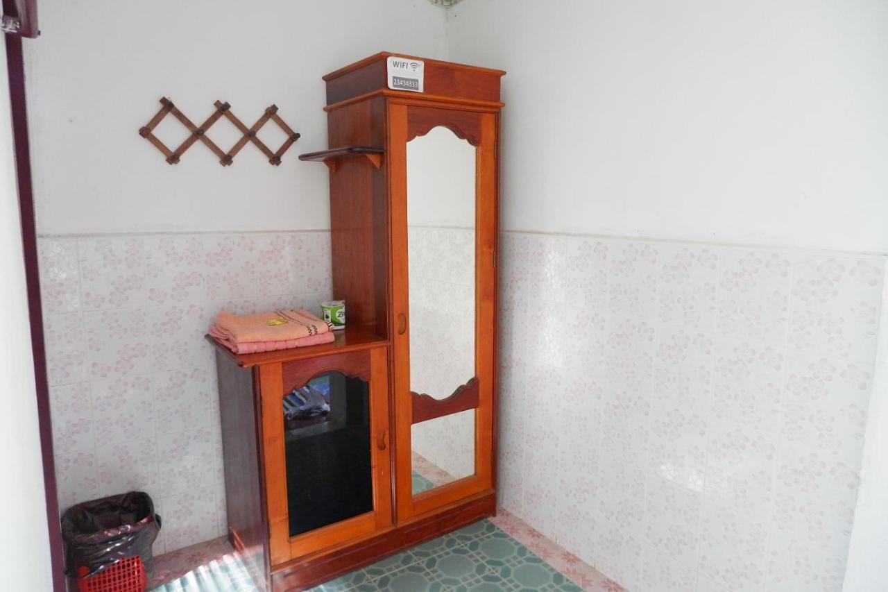 Song Lao Guesthouse Тхахек Екстериор снимка