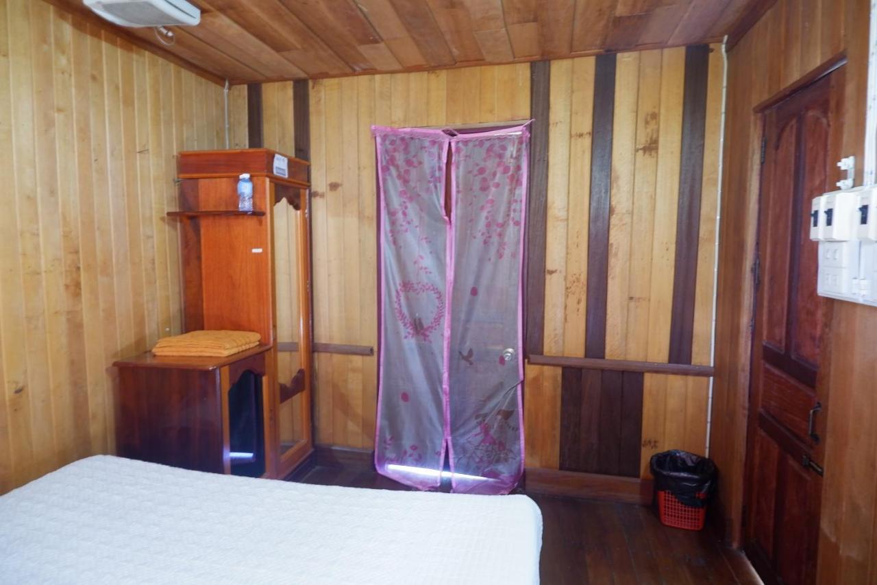 Song Lao Guesthouse Тхахек Екстериор снимка
