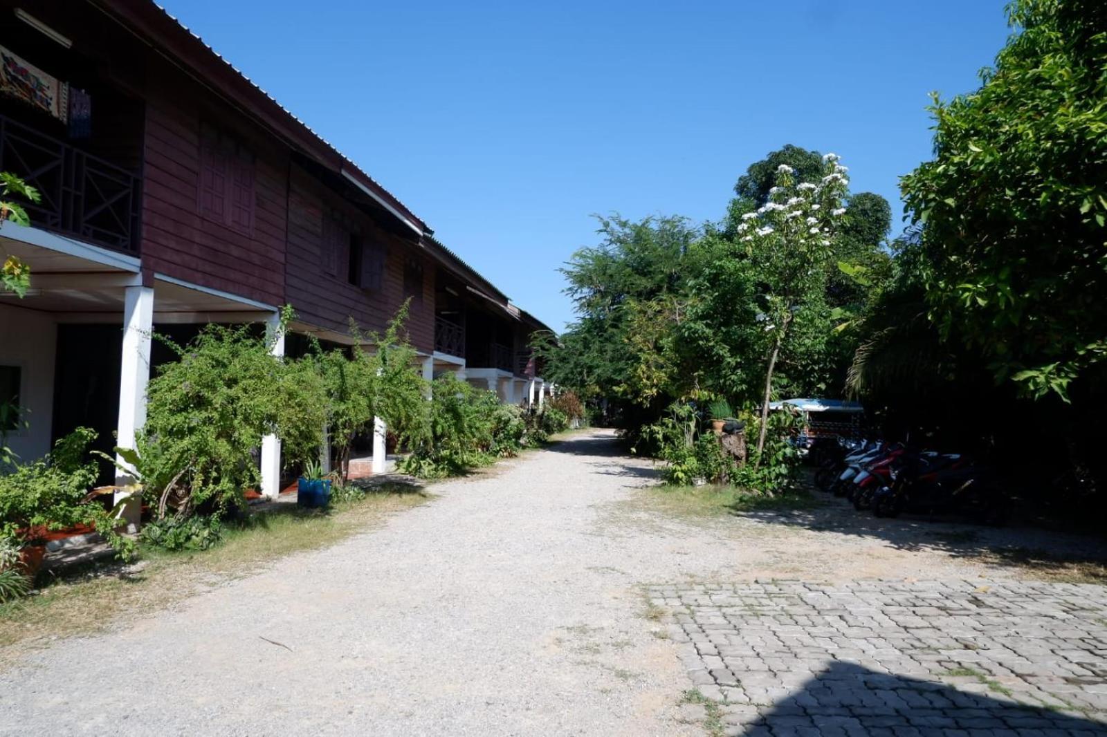 Song Lao Guesthouse Тхахек Екстериор снимка