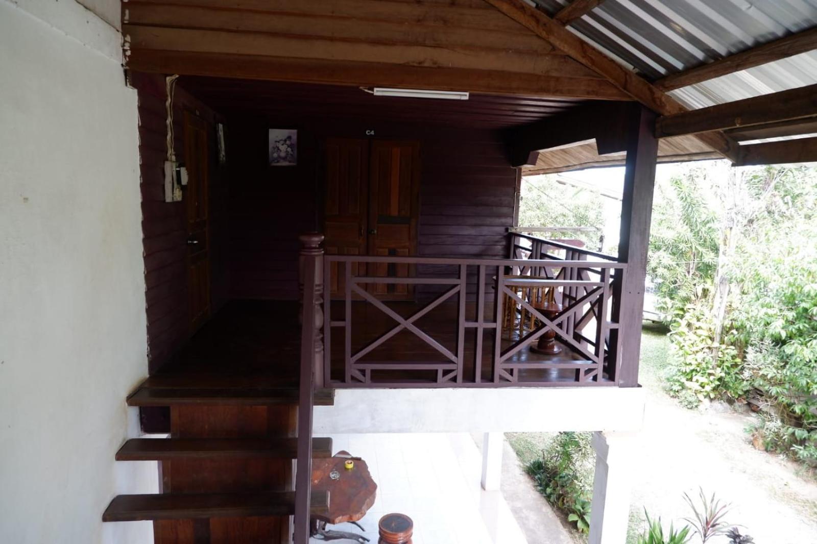 Song Lao Guesthouse Тхахек Екстериор снимка