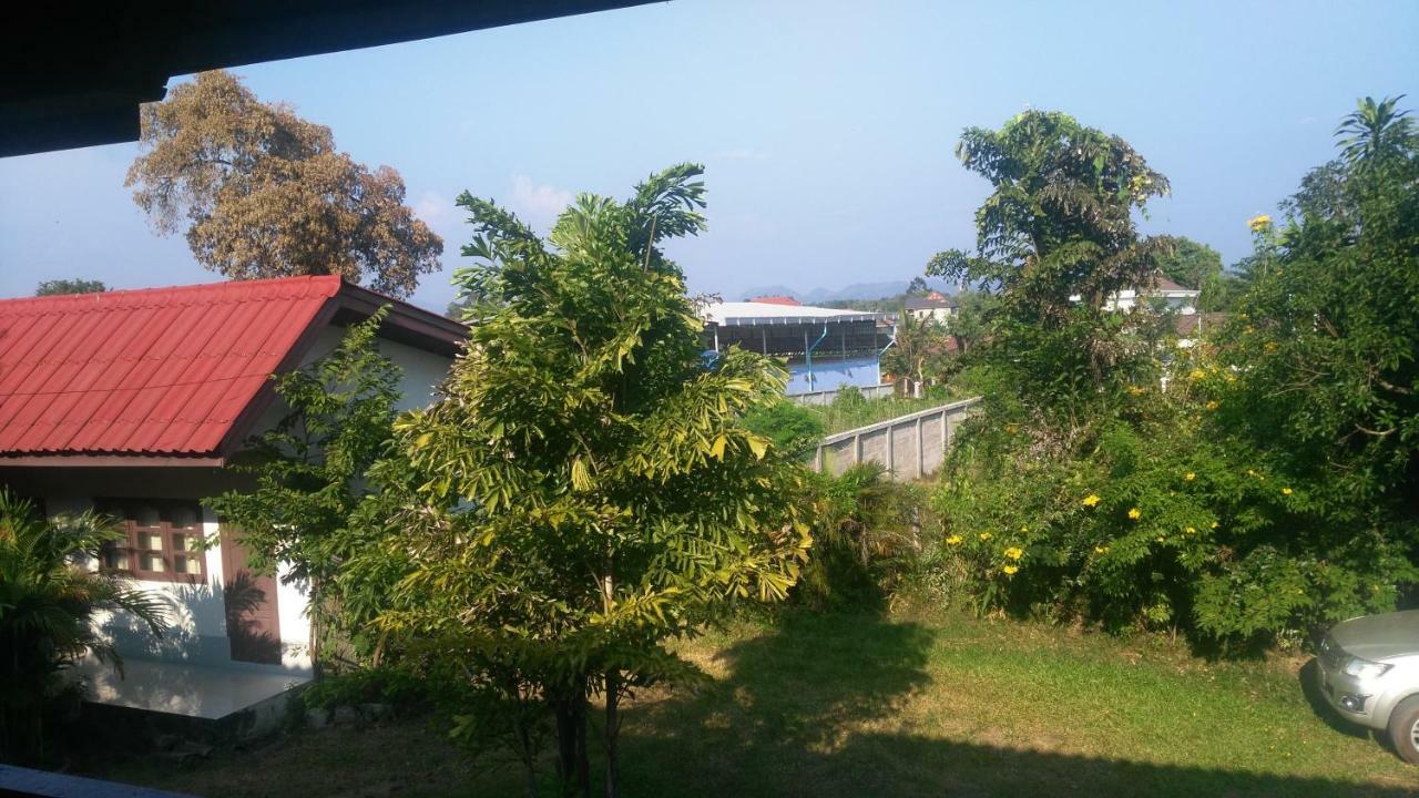 Song Lao Guesthouse Тхахек Екстериор снимка