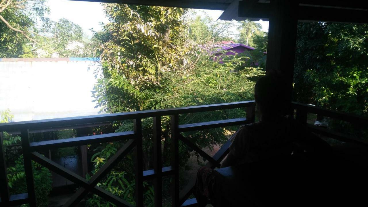 Song Lao Guesthouse Тхахек Екстериор снимка