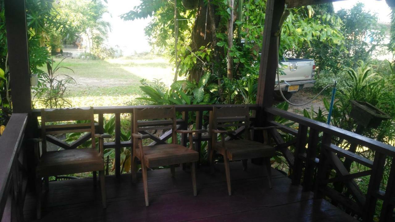 Song Lao Guesthouse Тхахек Екстериор снимка